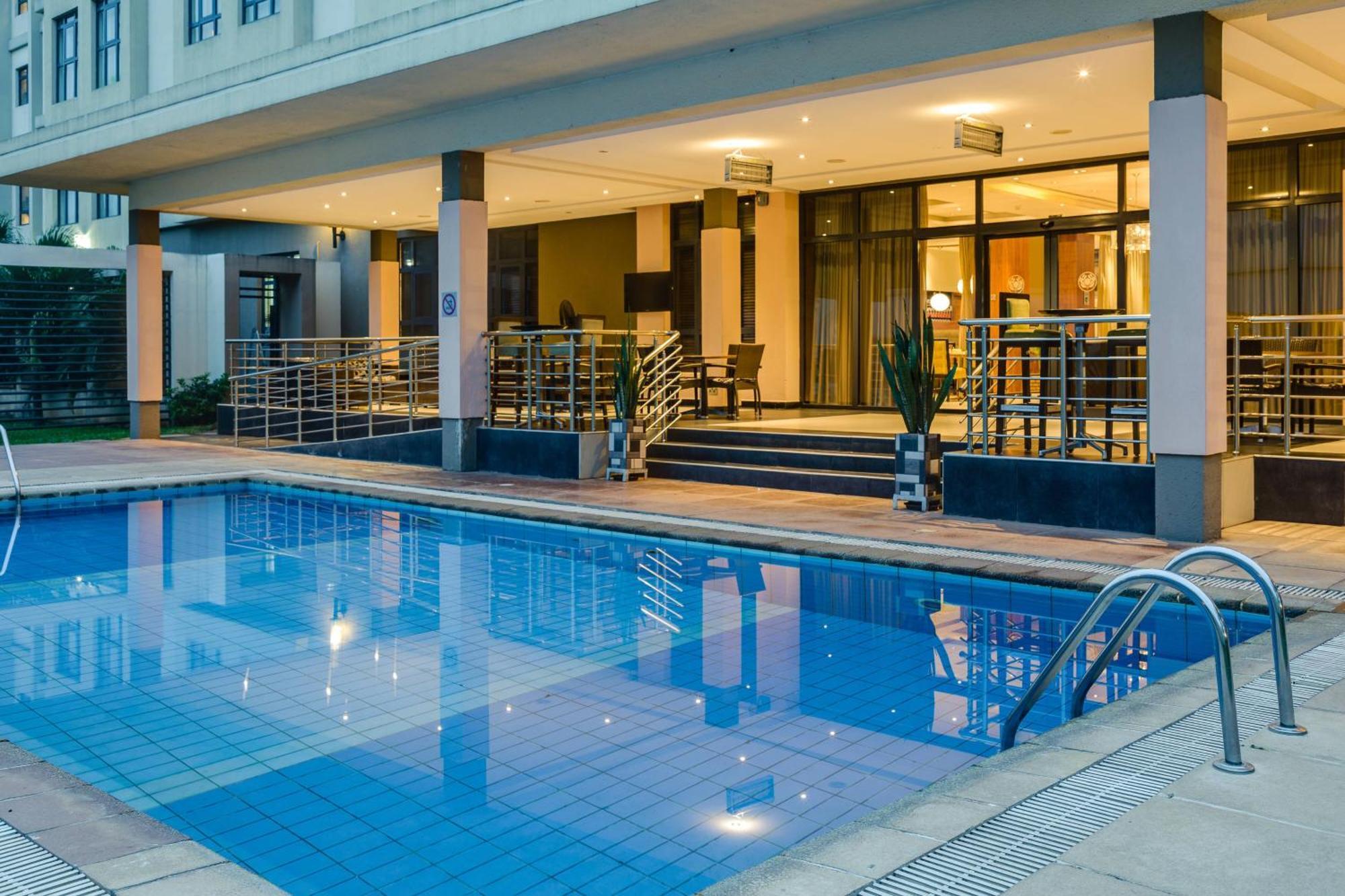 Protea Hotel By Marriott Benin City Select Emotan Εξωτερικό φωτογραφία