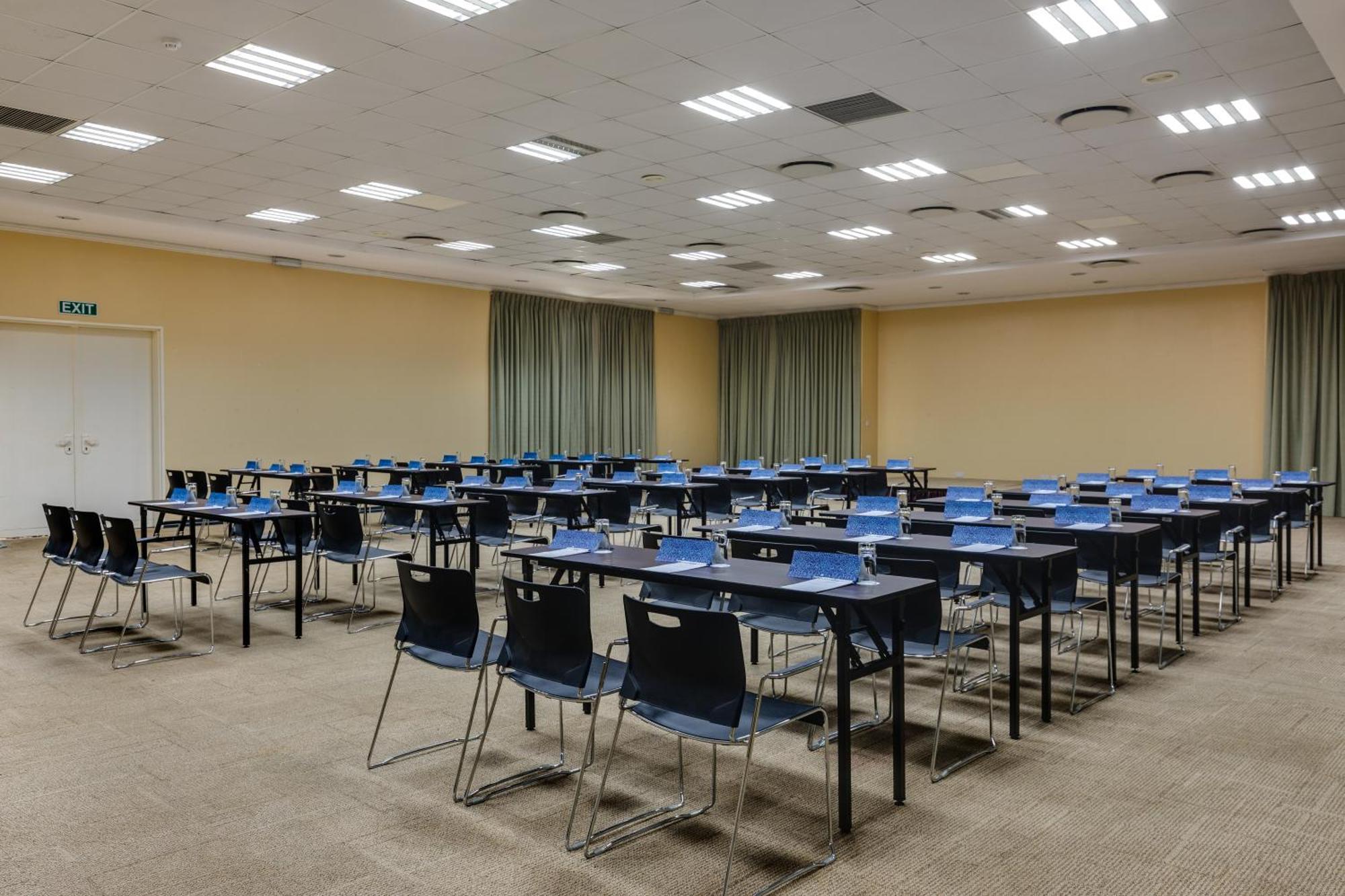 Protea Hotel By Marriott Benin City Select Emotan Εξωτερικό φωτογραφία