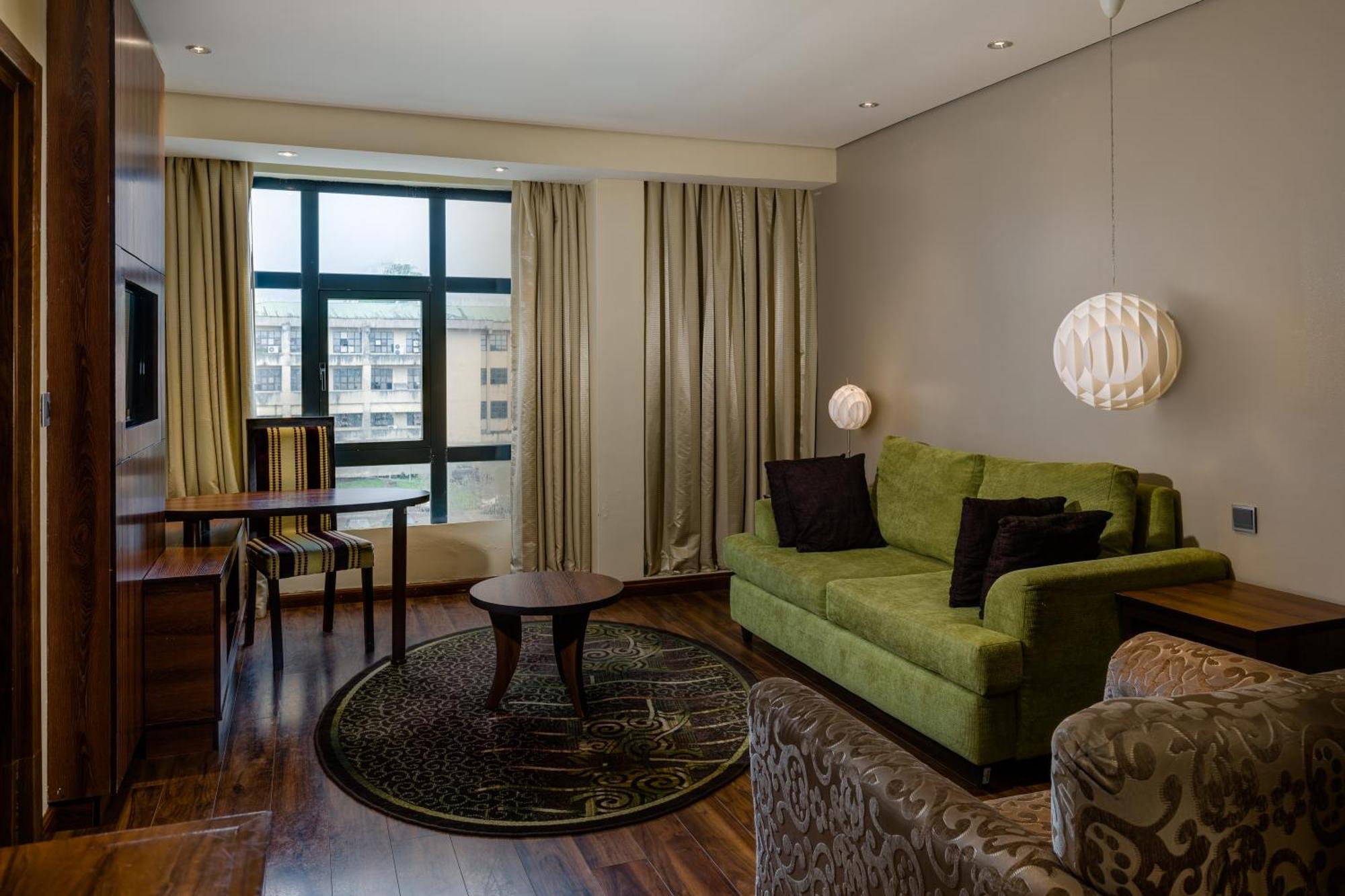 Protea Hotel By Marriott Benin City Select Emotan Εξωτερικό φωτογραφία