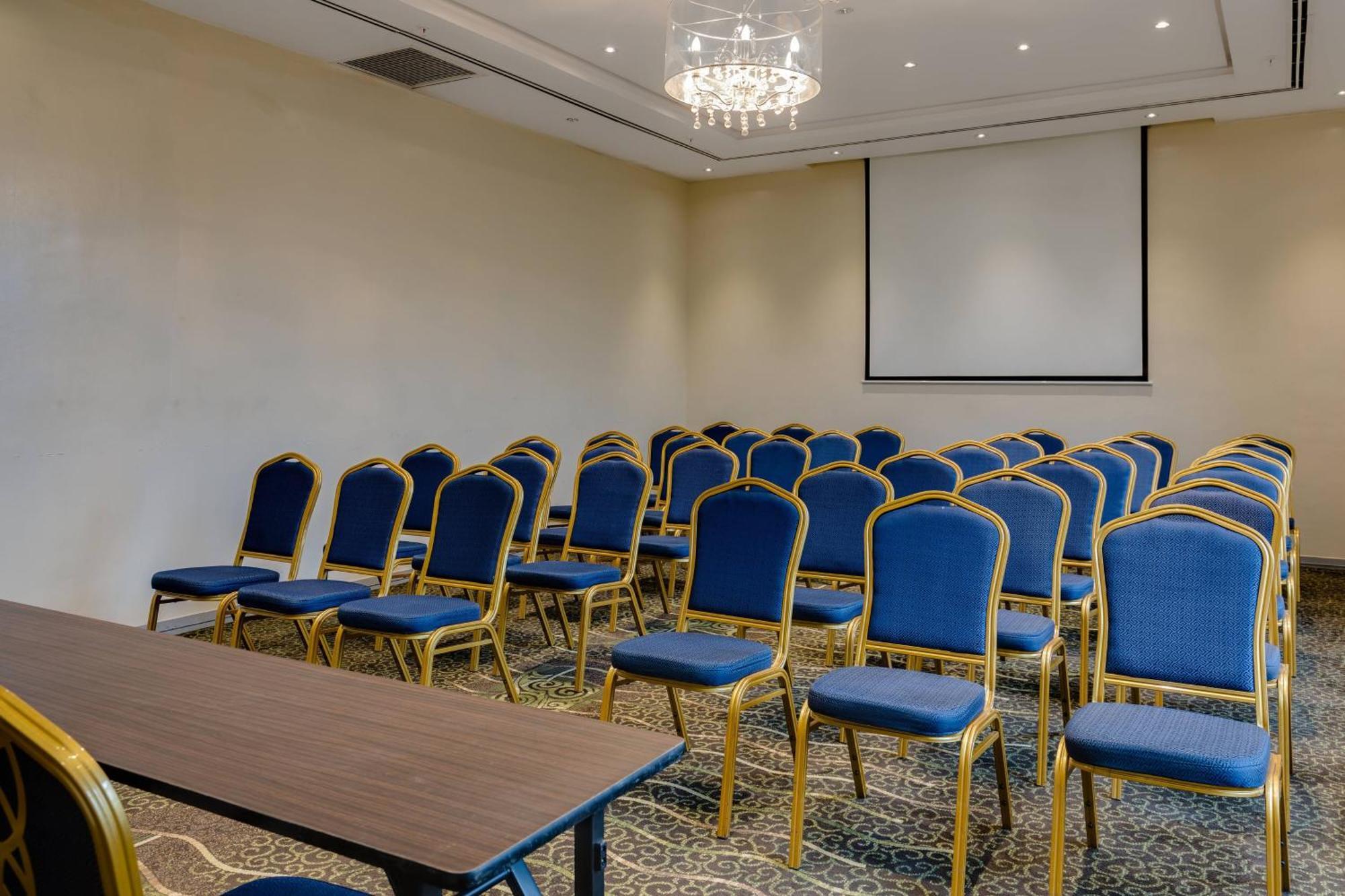 Protea Hotel By Marriott Benin City Select Emotan Εξωτερικό φωτογραφία