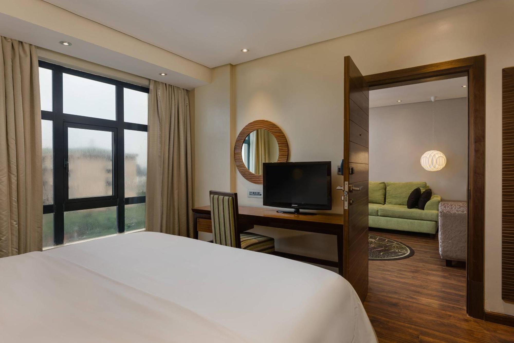 Protea Hotel By Marriott Benin City Select Emotan Εξωτερικό φωτογραφία